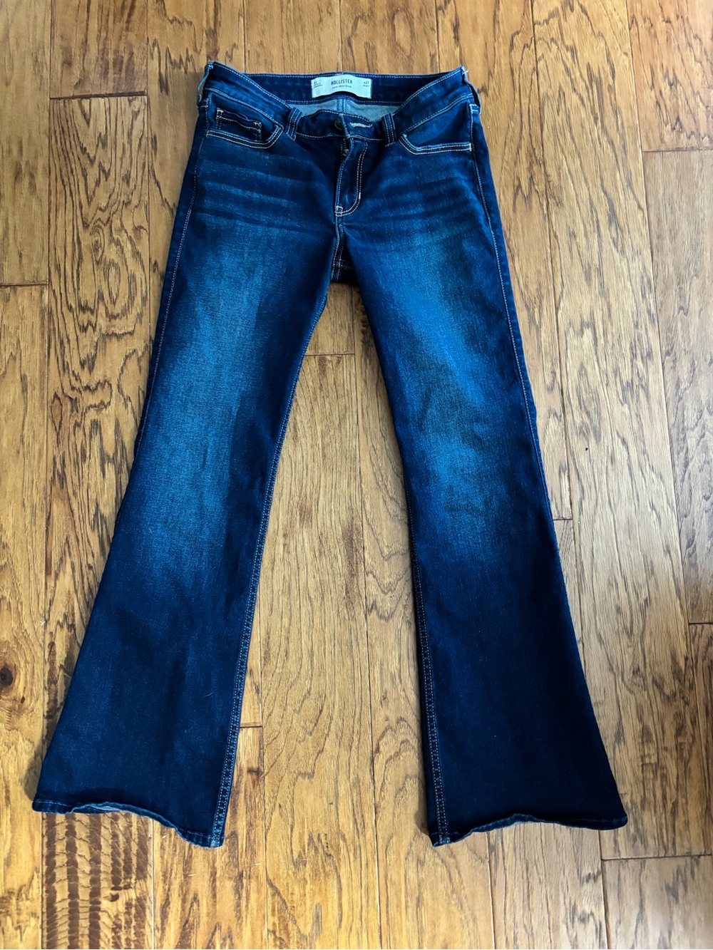 Hollister size 4 short 27 short bootcut jeans EUC